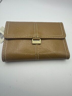 Liz Claiborne Tri-Fold Wallet Tan NWT - Money Talks Flat Gold Logo Organizer